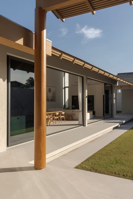 Baan Tectonix House